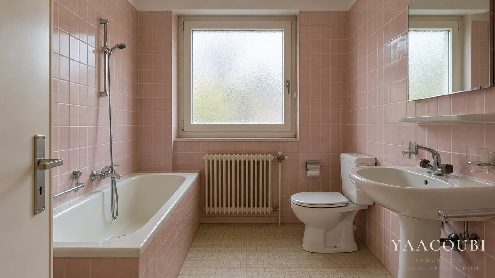 Badezimmer einer Wohnung — Heute